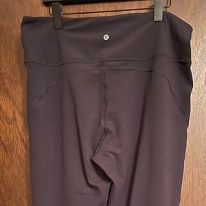Lululemon Groove Pant Flare Super High-Rise *Nulu
Black (First Release)